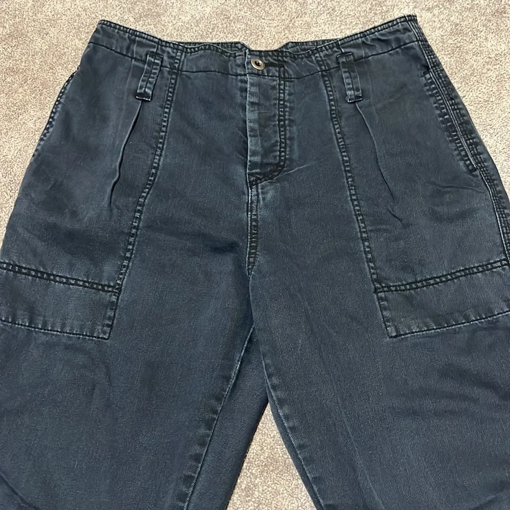 Free People Boyfriend Chino Pant Buttonfly Navy size 6